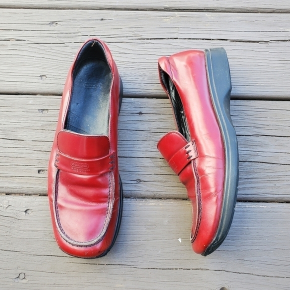 Vintage 90s y2k Coach Leatherwear Red Leather Moc Toe Slip-on Grunge Loafers 9 - Picture 1 of 9